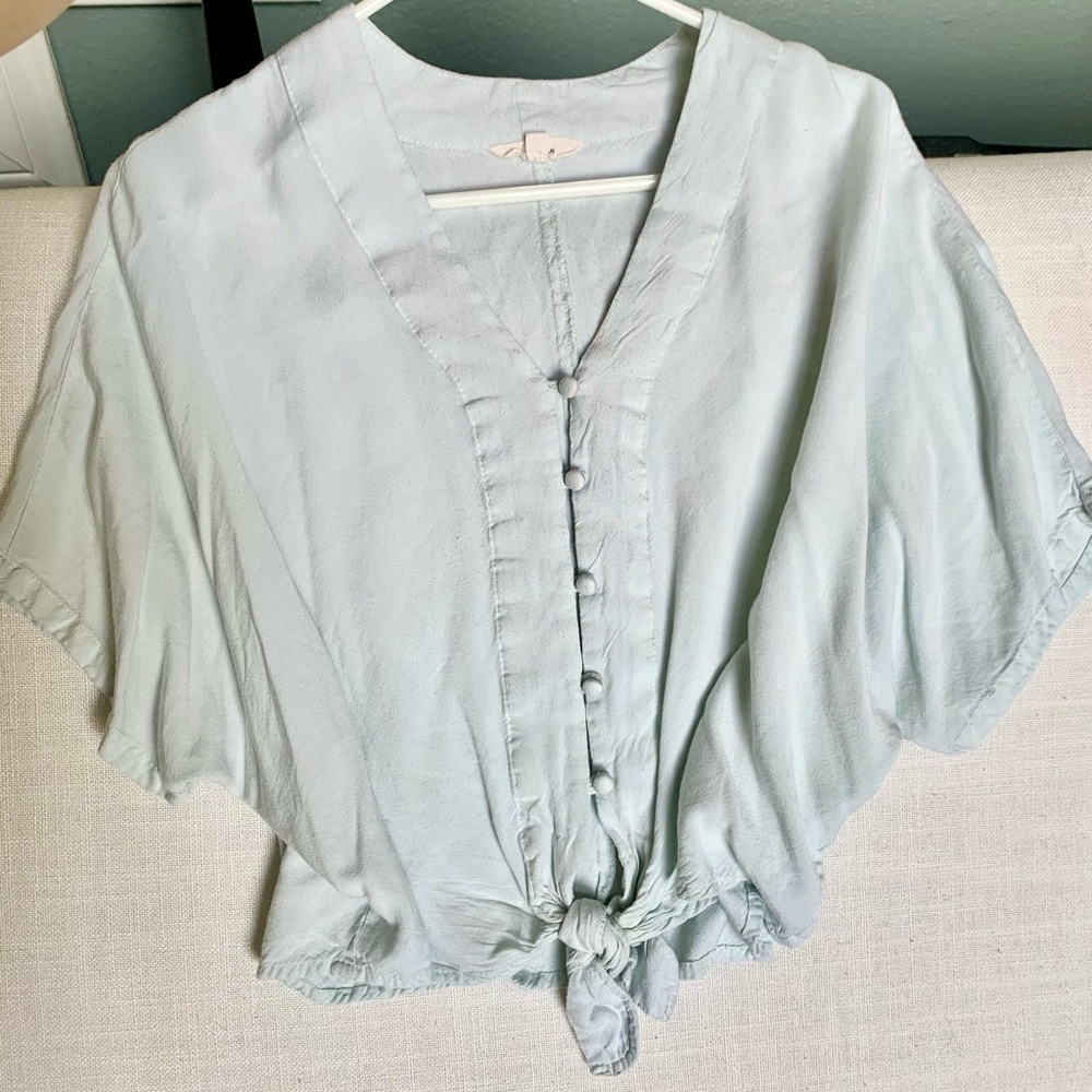 Sim & Sam Button-Down Front Tie Top
